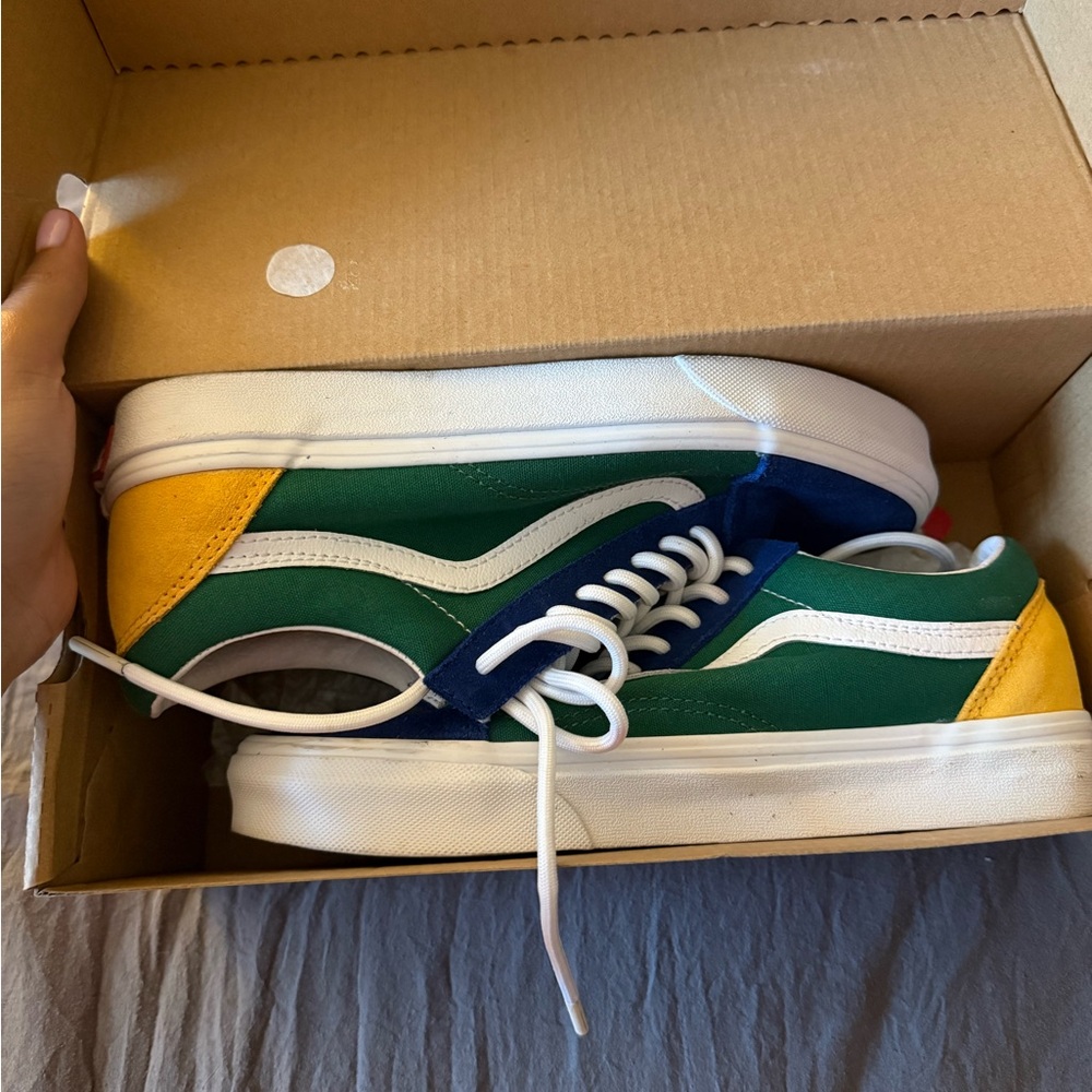 Old Skool Vans.